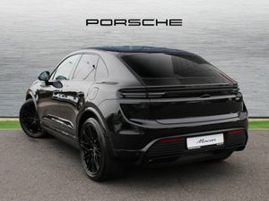 Porsche Macan Turbo - Image 3