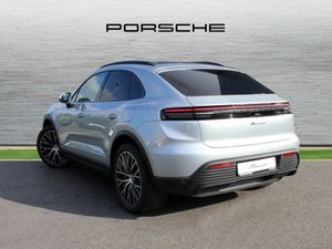 Porsche Macan 4 Electric - Image 3