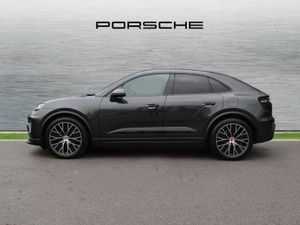 Porsche Macan 4 Electric - Image 4