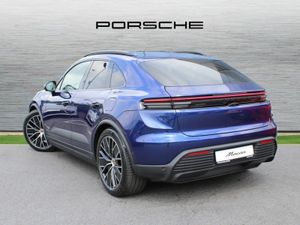 Porsche Macan 4 Electric - Image 3