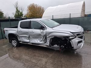 241 Volkswagen Amarok Automatic - Image 4