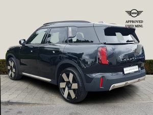 Mini Countryman S Exclusive Level 2 - Image 2
