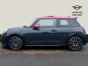 Mini Cooper Sport Level 3 - Image 3