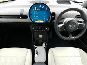 Mini Cooper Exclusive Level 1 - Image 4