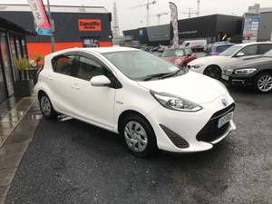 2020  TOYOTA AQUA AUTO - Image 3