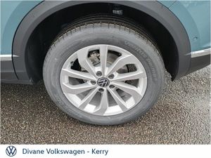 Volkswagen T-Roc STYLE 75 1.0 TSI PETROL 110BHP - Image 4