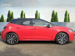 Toyota Corolla 1.8 Hybrid Luna Sport Hatchback - Image 4
