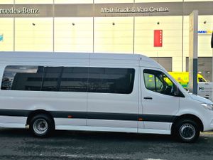 New 2026 Bus - M50 Shuttle Pro 21 seat Automatic - Image 4