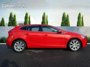 Volvo V40 D4 SE Auto - Image 3
