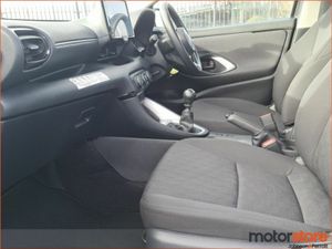 Toyota Yaris 1.5 Luna - Image 4