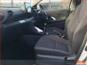 Toyota Yaris 1.0 5Dr Luna - Image 4
