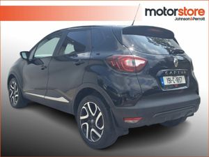 Renault Captur TCe 90 ICONIC    As New - Image 2