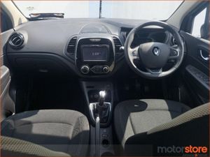 Renault Captur TCe 90 ICONIC    As New - Image 4