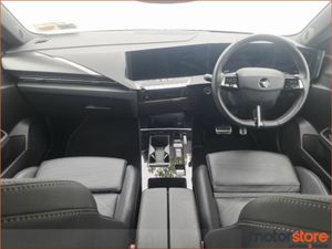 Opel Astra GS PHEV 1.6 180ps 8 Speed Auto - Image 4