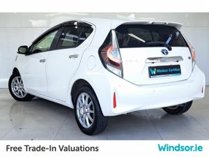 Toyota Aqua HYBRID - Image 4