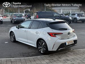 Toyota Corolla HB LUNA SPORT *** DEMO SALE *** BIG - Image 2