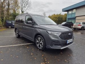 FORD CONNECT/2026/1.5 PETROL PLUG-IN HYBRID/WAV - Image 3