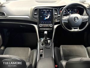 Renault Megane 1.5 Blue dCi 115 ICONIC ST - Image 2