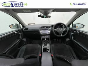 Volkswagen Tiguan 2.0tdi Automatic, Sliding sunroo - Image 4