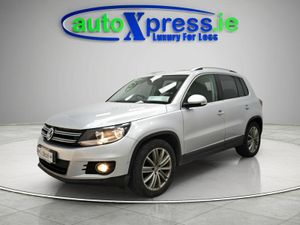 Volkswagen Tiguan Sport 2.0 TDI Panoramic roof - Image 3