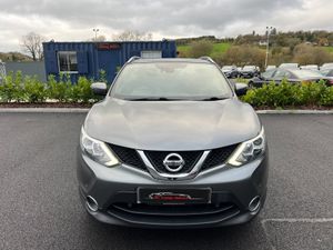 2017 Nissan Qashqai N-Vision 1.5 DCI Pan Roof - Image 3