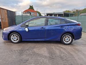 *2016 Toyota Prius 1.8L Hybrid  Automatic - Image 4