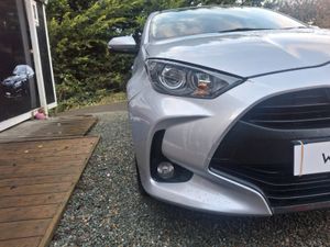 TOYOTA YARIS 1.0 LUNA - Image 3