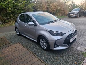 TOYOTA YARIS 1.0 LUNA - Image 4