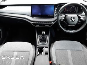 Skoda Octavia **ESTATE**RARE STOCK**SELECTION BOX - Image 2