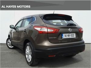 Nissan Qashqai **COVENIENT SUV**EXTRAS**1.2 PETROL - Image 3