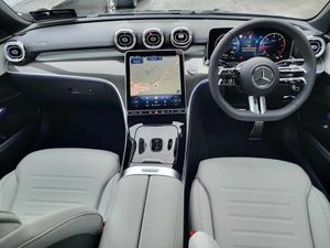 Mercedes-Benz C-Class C200d AMG LINE PLUS AUTO *(N - Image 4