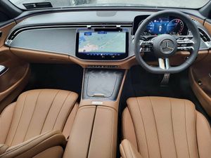 Mercedes-Benz E-Class E300de AMG  EDITION PLUS AUT - Image 4