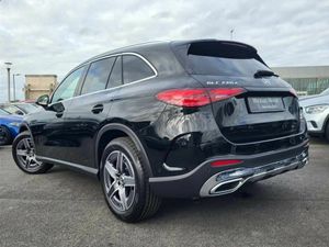 Mercedes-Benz GLC GLC220d 4MATIC AMG LINE PLUS AUT - Image 4