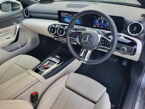 Mercedes-Benz A-Class A180 PROGRESSIVE AUTO - Image 2