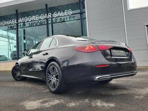 Mercedes-Benz E-Class E220d AVANTGARDE PLUS AUTO * - Image 3