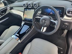 Mercedes-Benz GLC GLC220d 4MATIC AMG LINE PLUS AUT - Image 2