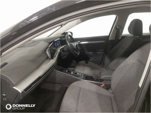 Volkswagen Golf Hatchback Life - Image 3