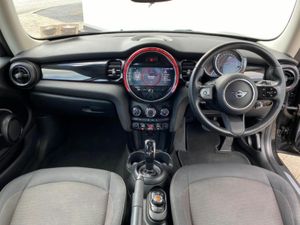 Mini One ONE CLS1 2 DR AUTO - Image 4