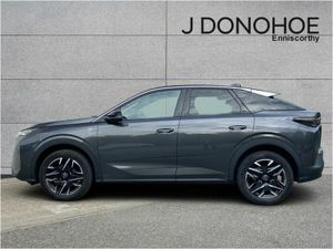 Peugeot 3008 1.2 MHEV GT-LINE 136bhp **HIGH SPEC** - Image 4