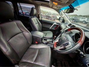 TOYOTA LANDCRUISER Prado - Image 4