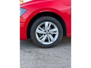 Volkswagen Polo TRENDLINE 1.0 MANUAL 5SPEED 80HP 5 - Image 4