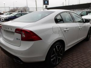 2.0D4 SE LUXURY PLUS 4DR SALOON AUTO WITH ONLY  35 - Image 4