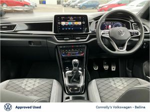 Volkswagen T-Roc 1.0 TSI 110HP R-Line *PAN ROOF** - Image 3