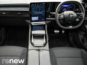 Renault Austral techno esprit Alpine E-Tech 200 - Image 2