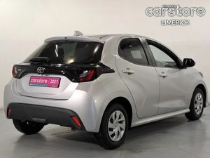 Toyota Yaris 1.0 Pet Auto - Image 3