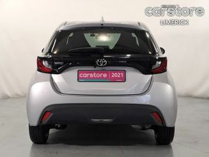 Toyota Yaris 1.0 Pet Auto - Image 4