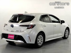Toyota Corolla 1.8 Hybrid Aura Hatchback - Image 3