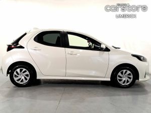Toyota Yaris 1.0 PET AUTO 5DR - Image 2