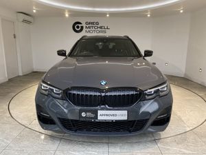 BMW 3-Series 2021 - Image 2