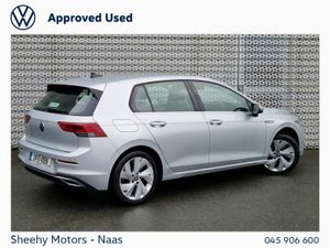 Volkswagen Golf Style 2.0TDI, Winter Pack - Image 3